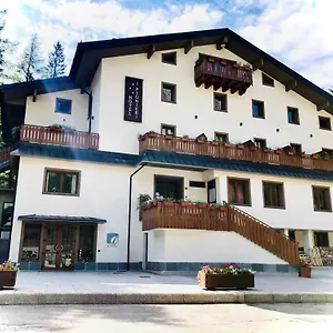 https://hotel-i-pionieri.it-tuscanyhotel.com